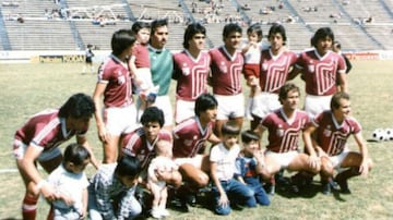 Fundado en 1984, formó parte de la Primera División hasta que desapareció en 1988 cuando vendieron la franquicia para que surgiera Santos Laguna. Aunque los Ángeles renacieron para el Invierno 99, en 2001 volvieron a vender los derechos a lo que hoy se conoce como Club Santos Laguna. Ricardo La Volpe fue su primer entrenador en aquel remoto 1984.