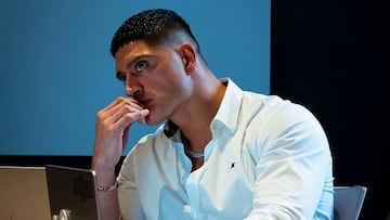 Una leyenda del deporte chileno respalda a Sammis Reyes: “Es un referente de superación, no le han regalado nada”