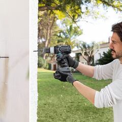 Este taladro percutor inalámbrico incluye un maletín y hasta 40 piezas de bricolaje