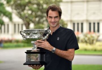 El día después: Federer celebró su título con los fans