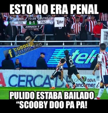 Pumas y Chivas roban los reflectores en los memes