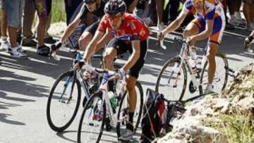 <b>EN CABEZA. </b>Wiggins y Froome tiran del grupo. Detrás, Mollema.