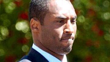 <b>RESPIRO. </B>El jugador de los Lakers no tendrá que enfrentarse al juicio por violación.