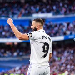 Karim Benzema se colocó a un gol de los 234 de Hugo Sánchez