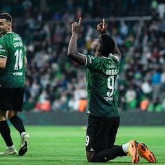 Córdoba, respaldado en Rusia: “Es el mejor delantero de la liga”