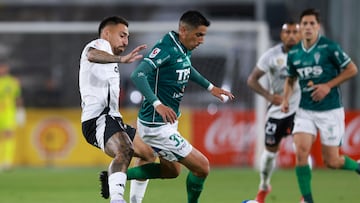 Futbol, Colo Colo vs Santiago Wanderers.
Fecha 5, fase de grupos, Copa Chile 2025.
El jugador de Colo Colo Javier Correa, izquierda, disputa el balon con Marcos Velasquez de Santiago Wanderers durante un partido del grupo B de la Copa Chile realizado en el estadio Monumental, Santiago Chile.
06/04/2025
Felipe Zanca/Photosport
Football, Colo Colo vs Santiago Wanderers.
5th turn, group phase, 2025 Copa Chile Championship.
Colo ColoÕs player Javier Correa, left, vies for the ball against Marcos Velasquez of Santiago Wanderers during a group B match of the Copa Chile Championship at the Monumental stadium in Santiago, Chile.
06/04/2025
Felipe Zanca/Photosport
