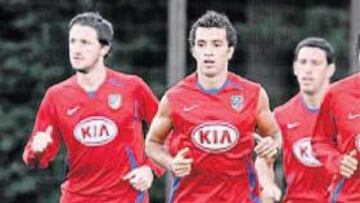 <b>DEBUT. </b>Simao se entrenó ayer por primera vez con sus nuevos compañeros.