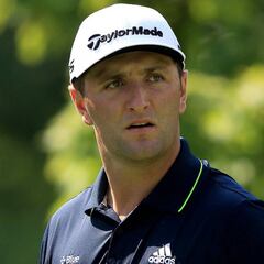 Colin Morikawa arranca líder, Jon Rahm inicio muy discreto