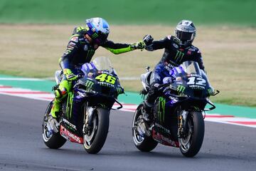 Maverick Vi?ales y Valentino Rossi.