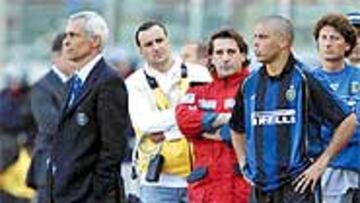 <b>LA GOTA QUE COLMÓ EL VASO</B>. Ronaldo decidió abandonar el Inter cuando Cúper lo sustituyó en la última jornada de Liga con el título en juego.