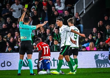 Aprobados y suspensos del Racing contra el Granada: no comparecieron tras el descanso