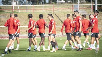 El Molinón recibe una visita que trae un mal recuerdo en Gijón