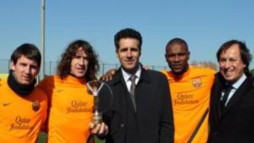 Indurain y Zola entregan el Laureus al Barcelona