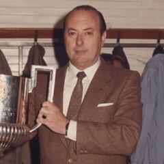 Fallece Avelino Chaves, un sabio del fútbol