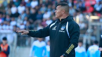 Futbol, Magallanes vs Colo Colo
Copa Chile 2024
El entrenador de Colo Colo Jorge Almiron es fotografiado contra Magallanes durante el partido de ida de final regional centro sur de la Copa Chile disputado en el estadio Fiscal de Talca en Talca, Chile.
07/09/2024
Jose Robles/Photosport
Football, Magallanes vs Colo Colo
2024 Copa Chile Championship
Colo Colo’s head coah Jorge Almiron is pictured against Magallanes during a final first leg match of the North-South regional phase of the Copa Chile match held at the Estadio Fiscal stadium in o, Chile.
07/09/2024
Jose Robles/Photosport