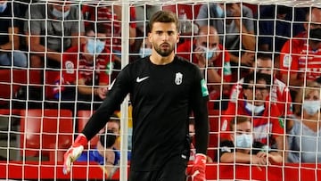 Luis Maxximiano en el partido contra el Betis.