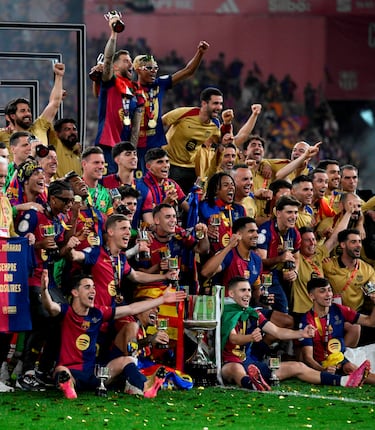 El conjunto azulgrana consigue el trofeo de Copa número 33 tras ganar al Real Madrid 3-2.