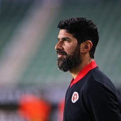 Sebastián Abreu elogia a Gilberto Mora: “Es un jugador de clase A”