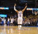 Westbrook sigue 'on fire' y los Thunder acechan los Playoffs