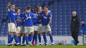 Brighton (United Kingdom), 20/03/2021.- Danny Welbeck (C) of Brighton celebrates with teammates after scoring the 2-0 lead during the English Premier League soccer match between Brighton Hove Albion and Newcastle United in Brighton, Britain, 20 March 2021