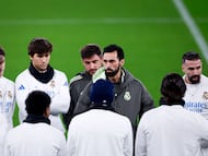 Alvaro Arbeloa will be forced to make numerous changes to the team for Sunday's trip to Valencia in La Liga.