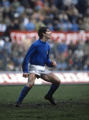 Paolo Rossi con la camiseta de la selección italiana. 