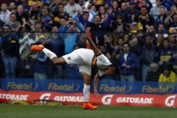 Buenos Aires 01 Noviembre 2015
Boca Juniors vs Tigre, por la fecha 29 del Torneo Julio Humberto Grondona en el Estadio Alberto J. Armando
Festejo de Fabian Monzon
Foto Gustavo Ortiz