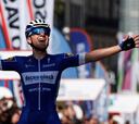 El 'pequeño caníbal' Evenepoel asombra en San Sebastián