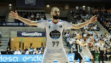 Kostas Vasileiadis, durante un partido con el Monbus Obradoiro.