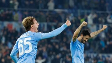 Soccer Football - Champions League - Group E - Lazio v Feyenoord - Stadio Olimpico, Rome, Italy - November 7, 2023 Lazio's Nicolo Rovella celebrates after the match REUTERS/Remo Casilli