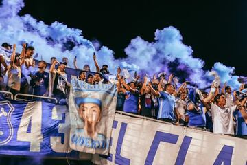 ¡Orlando es azul y verde! Las barras de Millonarios y Nacional alentaron a sus equipos en el Camping World Stadium en el último juego de la Florida Cup.