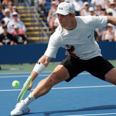 Davidovich barre a Ugo Carabelli en su debut en Pekín