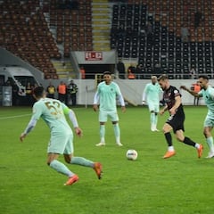 El olvidado delantero chileno que está imparable en Europa: 7 goles en últimos 5 partidos