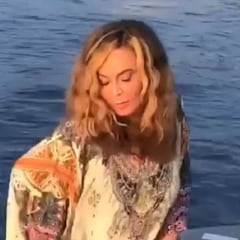 La madre de Beyonce baila y muestra de donde le viene el arte a su hija