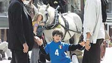 <b>TRES GENERACIONES. </b>Cesare, Christian y Paolo Maldini.