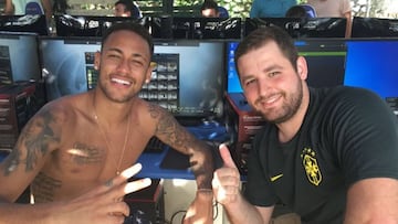 Neymar mata el estrés pegando tiros en el Counter Strike