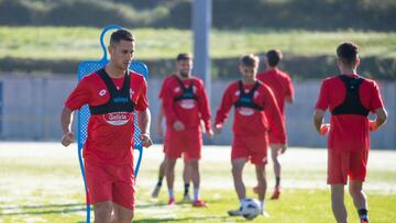 Manu Justo, en un entrenamiento del Racing de Ferrol.