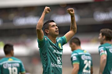 La afición lloró cuando el mediocampista se fue al Cruz Azul, pues se trataba de una de las piezas clave del bicampeonato de 2013-14. 