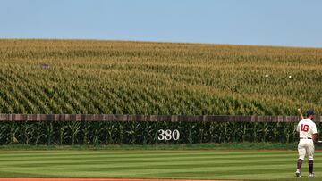 The Chicago Cubs and Cincinnati Reds played an MLB game in the most nostalgic place in the baseball universe. Not heaven, but Iowa