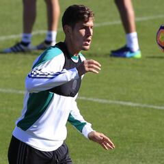 Álex Alegría se desvincula del Betis tras las últimas cesiones