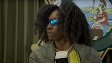 Tiffany Slaton hablando a la prensa