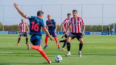 Navas despeja ante Yuri.