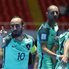 Primer show de Ricardinho: le metió 6 goles a Panamá