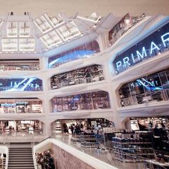 Primark enseñará a arreglar la ropa a sus clientes