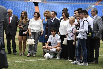 Jesús Vallejo presenta a su novia, María Delgado, en Instagram