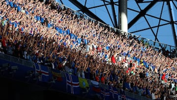 VOLGOGRAD, RUSSIA - JUNE 22: Iceland fans as they do the thunderclap during the 2018 FIFA World Cup Russia group D match between Nigeria and Iceland at Volgograd Arena on June 22, 2018 in Volgograd, Russia. (Photo by Catherine Ivill/Getty Images)