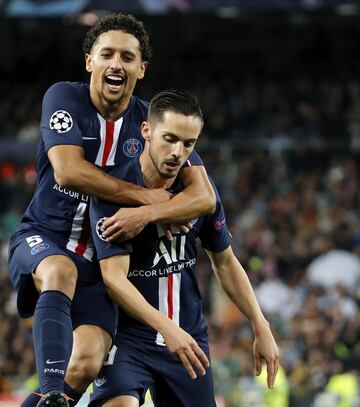 2-2. Pablo Sarabia celebr¨® el segundo gol.
