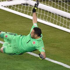 Colombia 1x1: Ospina figura en los penales y James líder