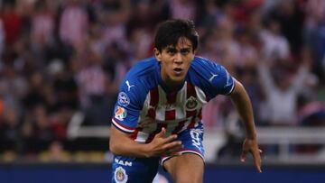 Chivas tiene en sus filas a una de las nuevas &ldquo;joyas&rdquo; del futbol mexicano. Jos&eacute; Juan Mac&iacute;as es seguido por varios clubes europeos que pretenden llev&aacute;rselo pr&oacute;ximamente.