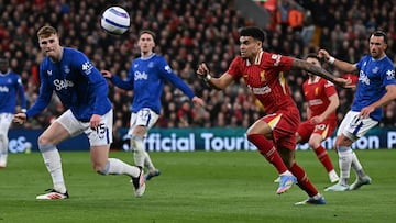 Luis Díaz elogiado por Arne Slot